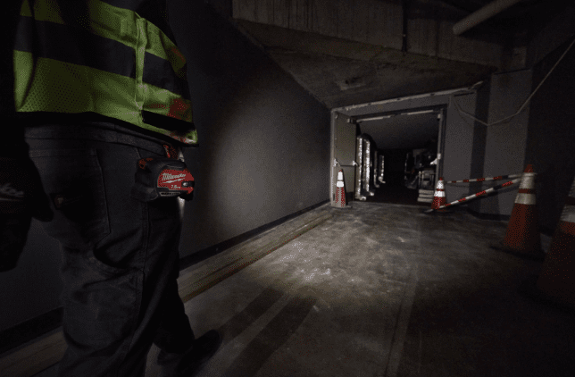 Fita Métrica Magnética com Luz LED de 7,5m - Image 7